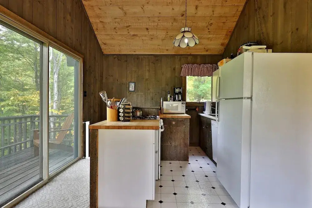 Left Duplex Home Directly Across From Pico Mountain, Close to Killington, home