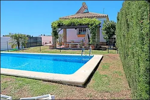 Bungalow Ramos II, con piscina compartida