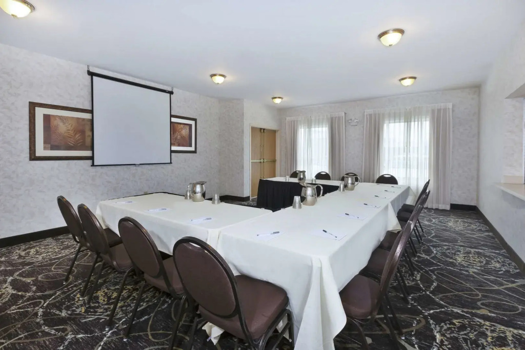Hampton Inn Idaho Falls / Airport