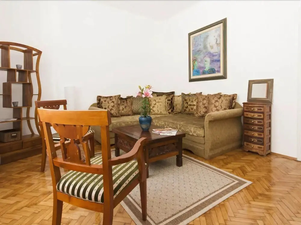 One Bedroom Apartment Republic Square