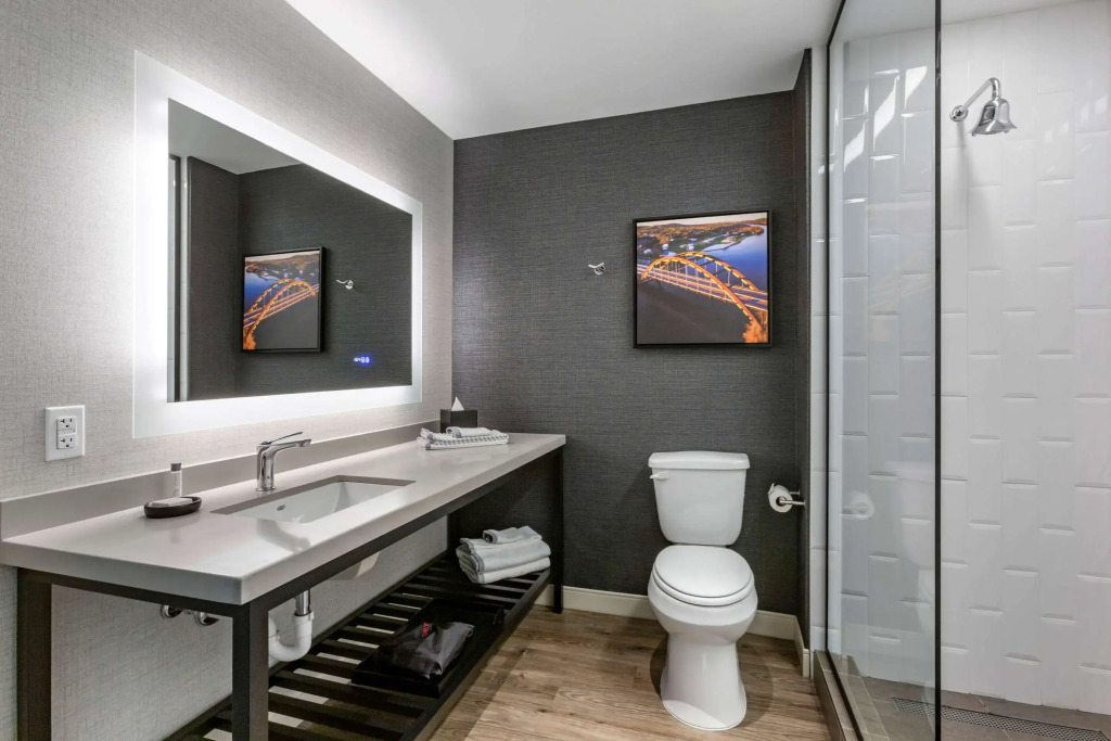 Cambria Hotel Austin Airport