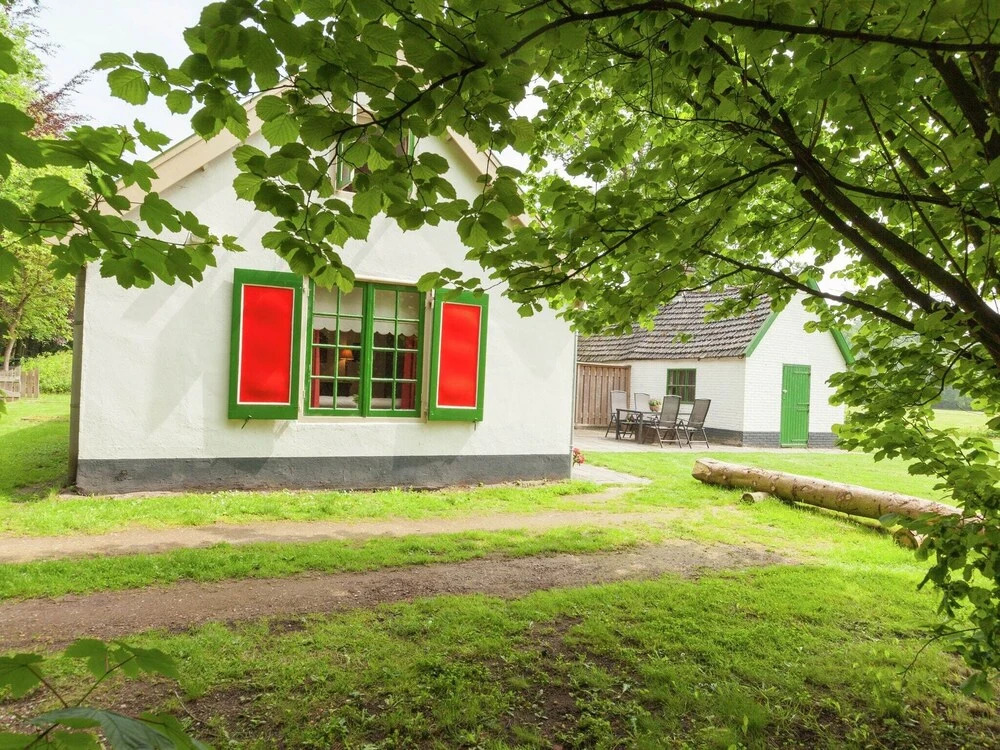 Cozy Holiday Home near Forest in Baarn