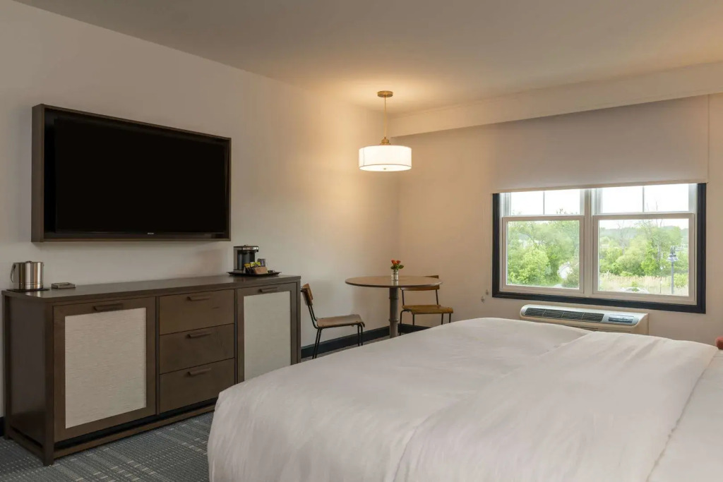 Hotel Canandaigua, Tapestry Collection By Hilton