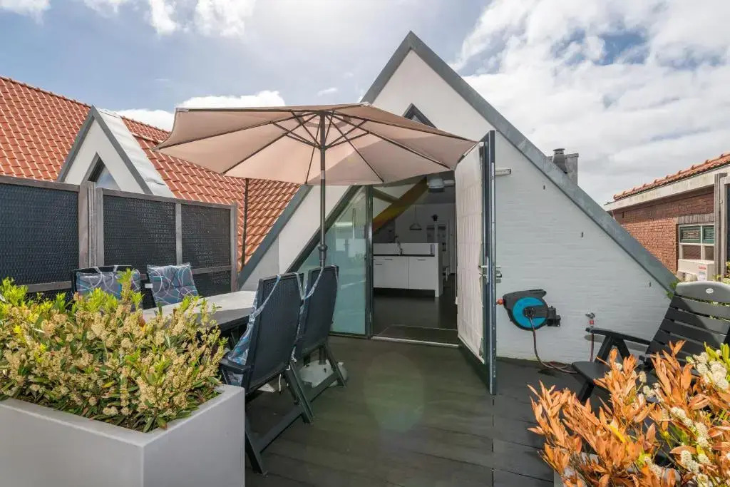 Appartements Centre Ouddorp with terrace, near the beach and the centre of the village