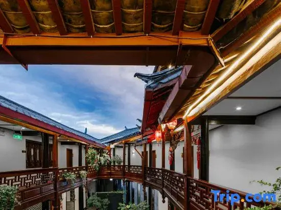 Juhe · Holiday | Naxi Courtyard Holiday Cultural and Beautiful Accommodation