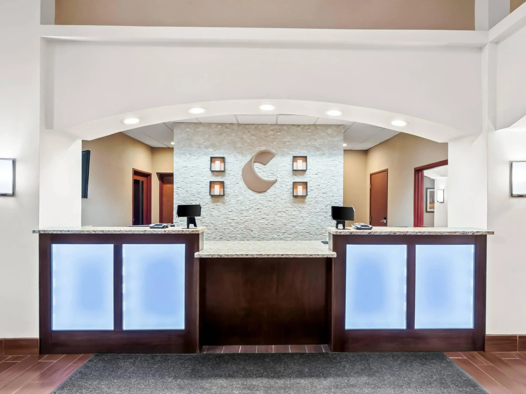 Comfort Inn & Suites