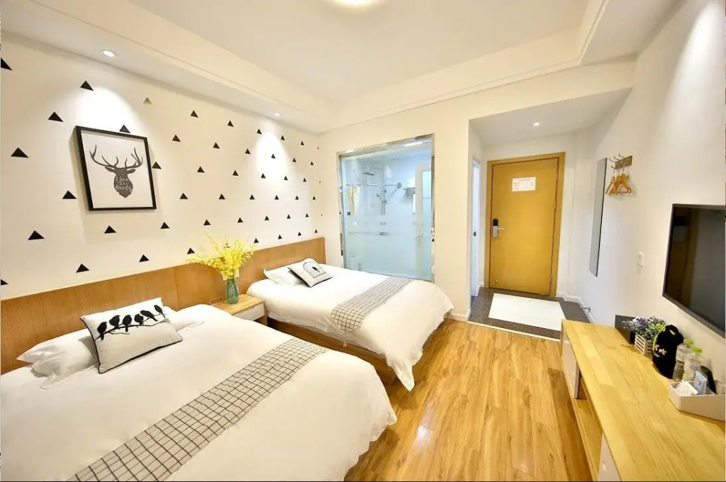 Time Machine Hotel