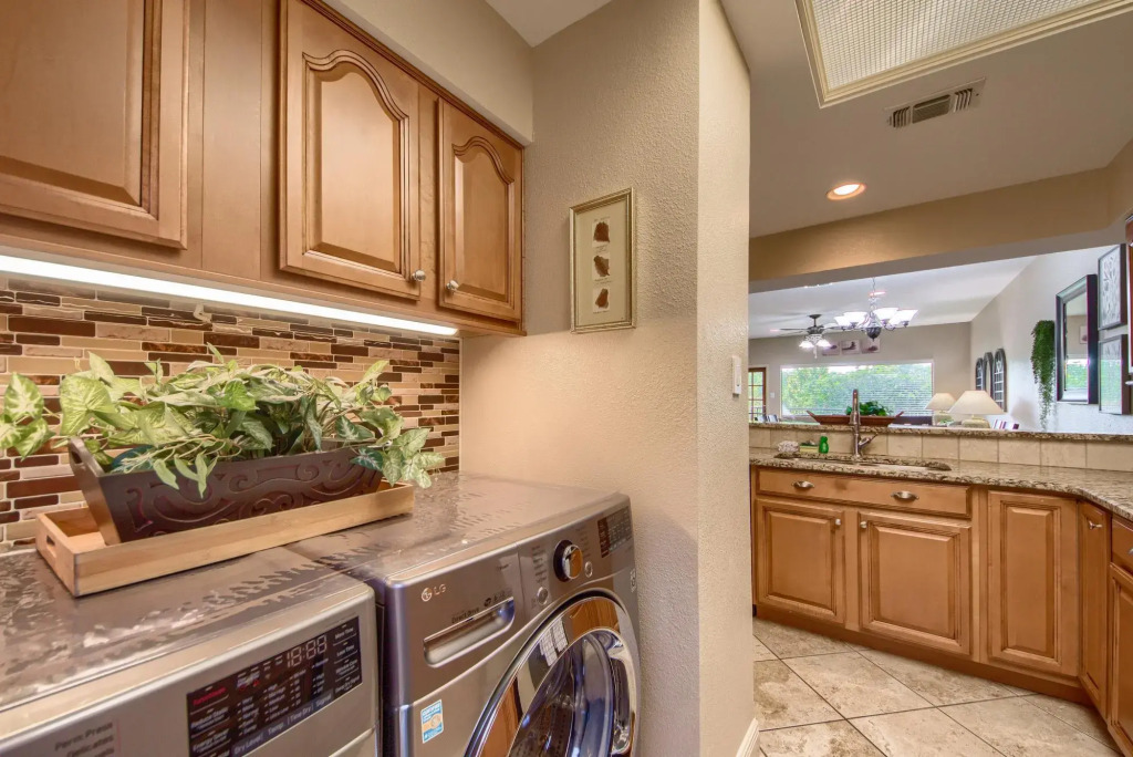 River Zen CW C207 in New Braunfels