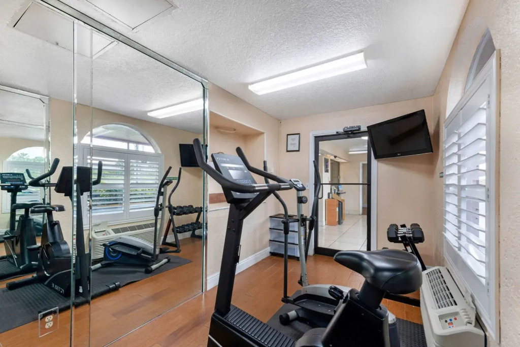 Quality Inn & Suites Orlando Airport