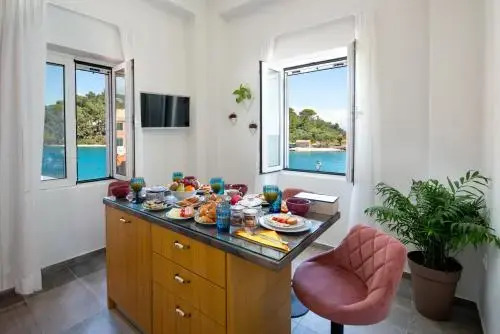 Elena Apartment