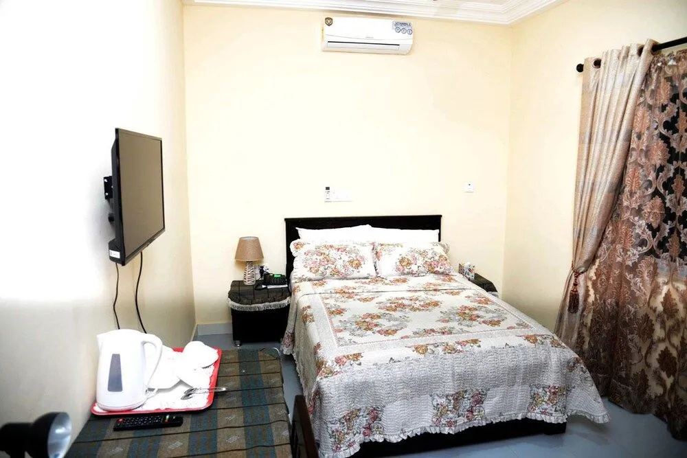 Target Hill Hotel