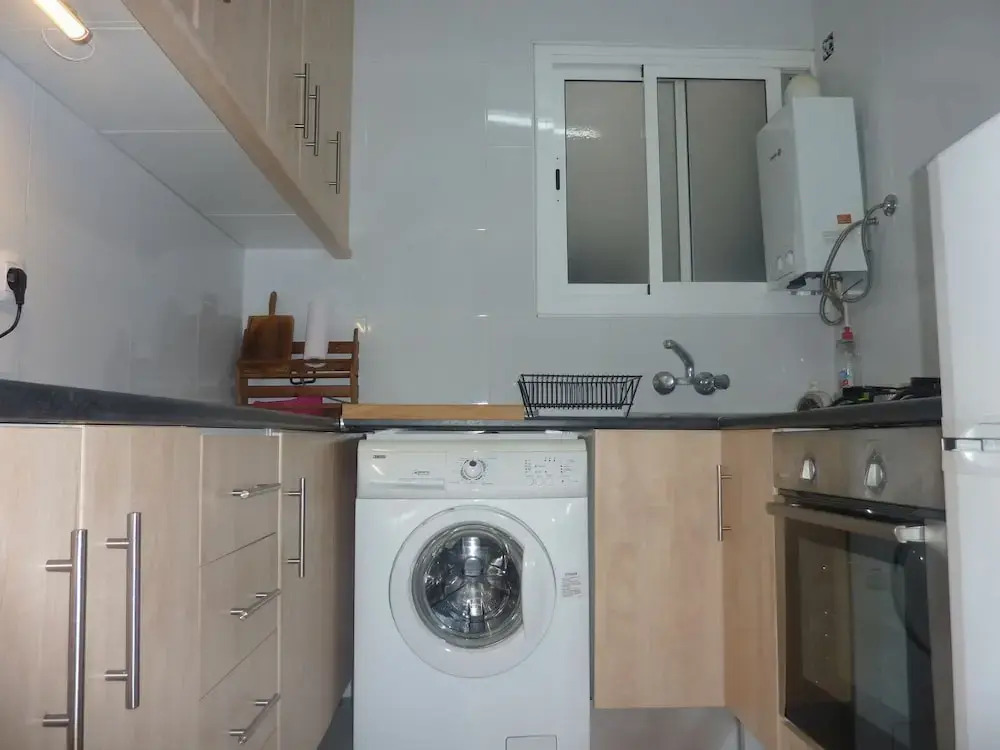 Apartment (wifi, air conditioning) at 150 meter beach