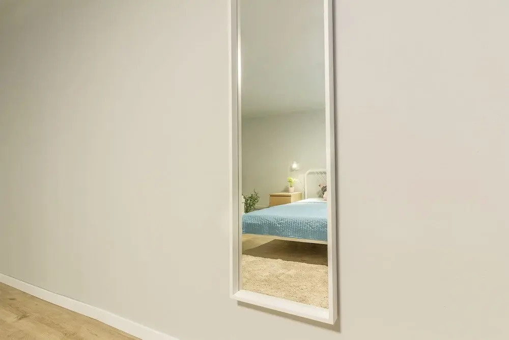 Vanilla Apartment