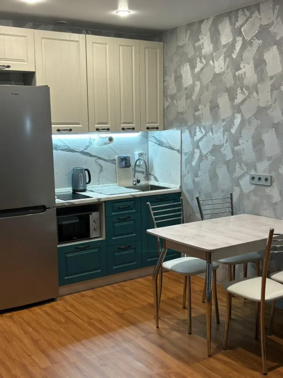 Ideal Apartment (Идеал Апартмент) на проспекте 100-летия Владивостока 163