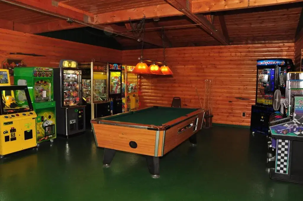 Arrowhead Camping Resort Cabin 1