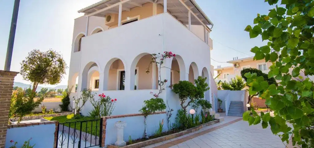 Ostria Apartments