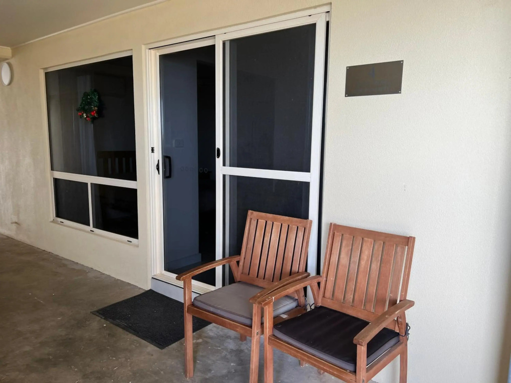 Beachside & Jetty View Apartment 4 - First Mate Apartment