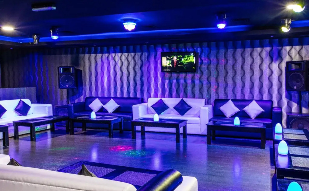 Loumage S Suites and Spa
