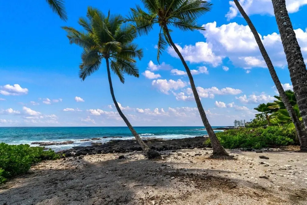 Big Island Kona Nalu by Coldwell Banker Island Vacations