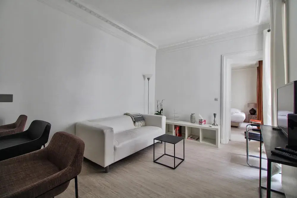 Very Cosy Parisian Apartment