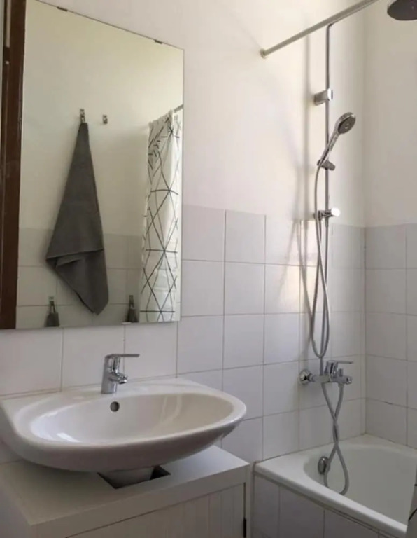 Tomarhousing