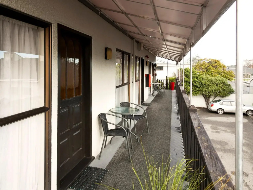 Merivale Court One Bedroom Apartment