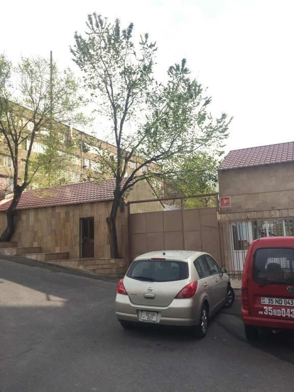 Bruno Hostel