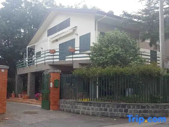 Chalet Villa Fini