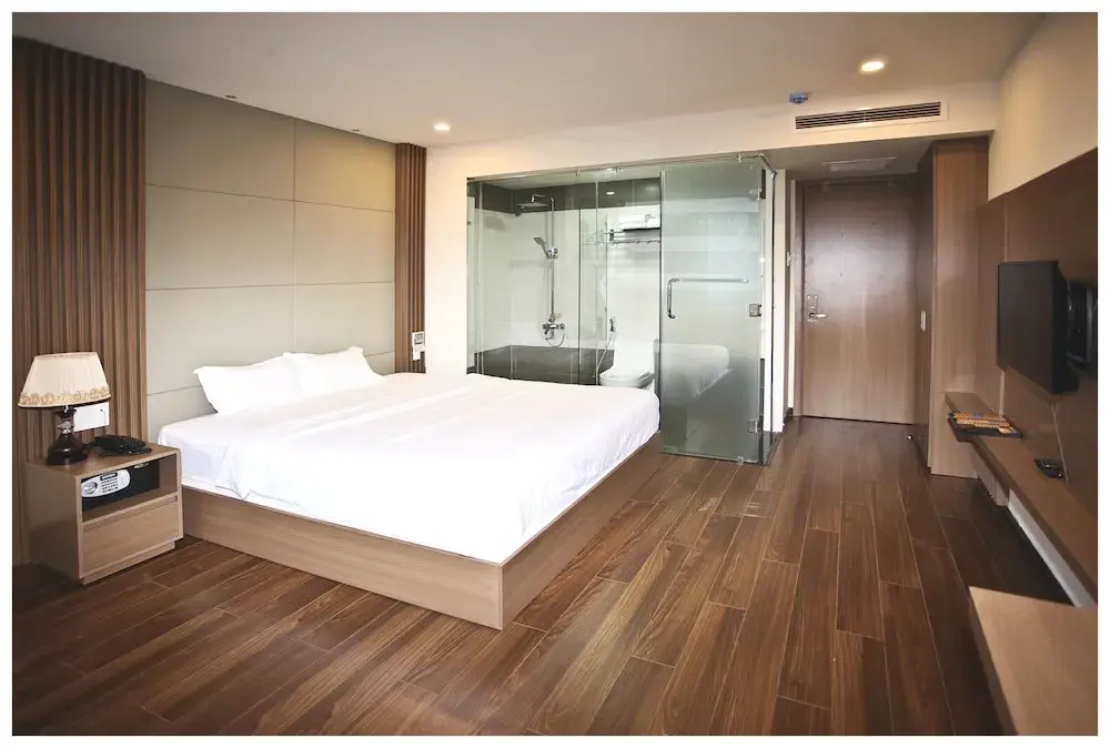 Bay Hotel