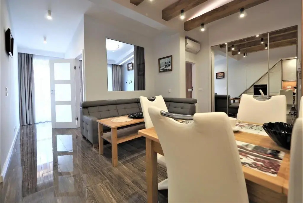 VIP Apartamenty Modrzejewska Residence