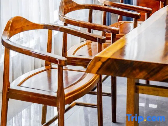 Yanwei View Family Vacation Villa Homestay (Anji Yunshang Grassland Ski Shop)
