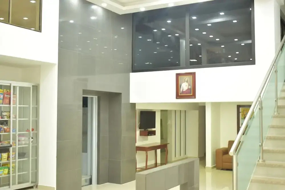 Fortune Hotel