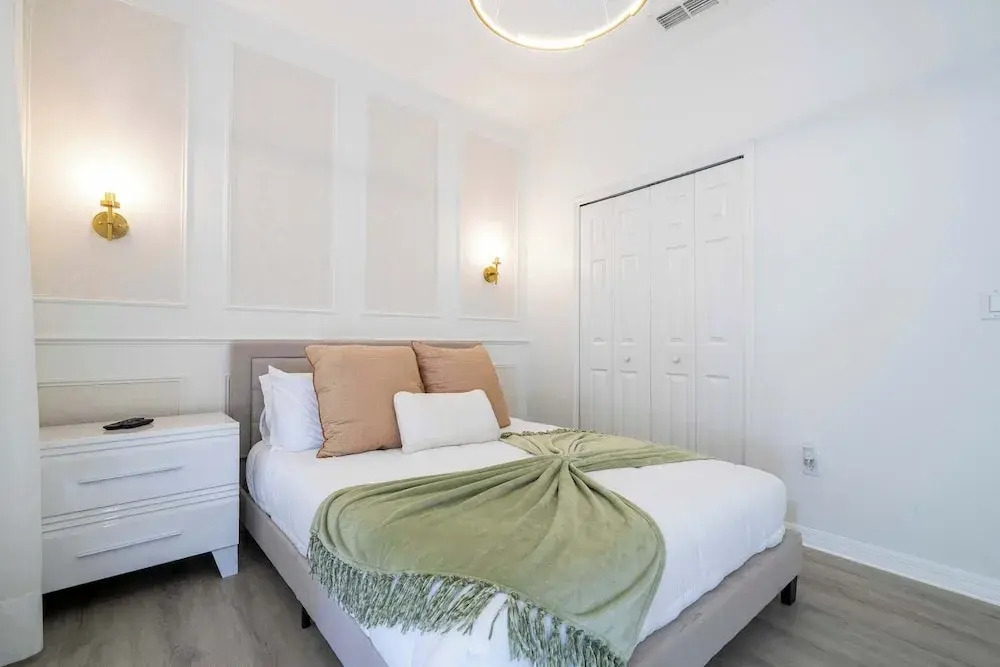 Modern Townhouse Near Disney W/ Private Pool 8523