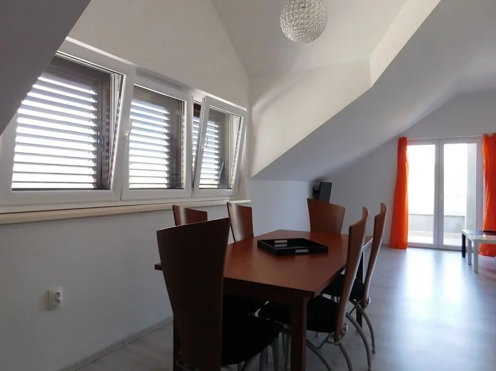 Coloured - Apartments on Island - A4 - Bijeli :