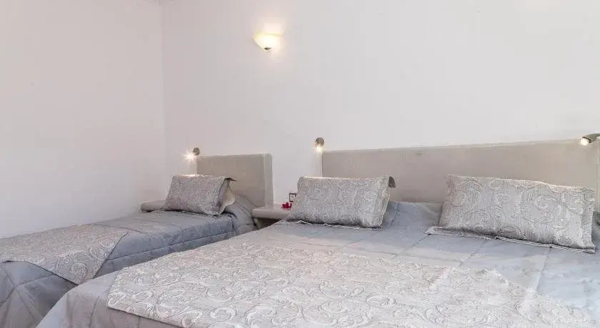 Avraki Rooms & Studios