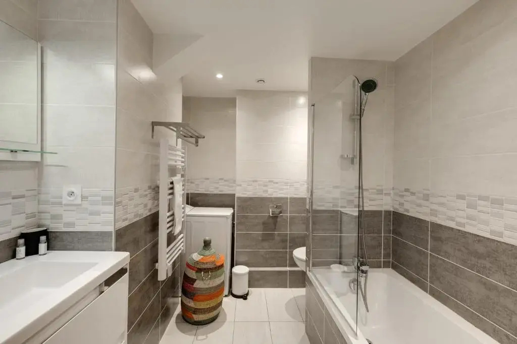 Le Paquier 9 The charm in the heart of the Old Town 150m from the Lake
