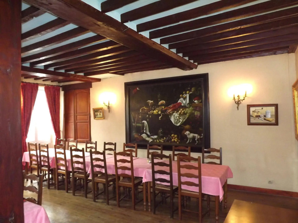Hostellerie Saint Martin- Logis Hôtel et Restaurant