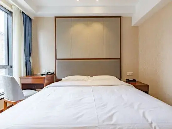Longemont Hotel