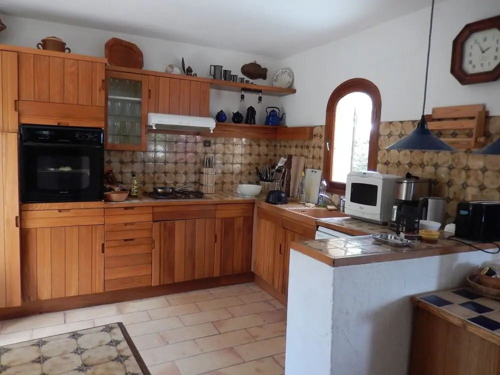 Villa With 5 Bedrooms in Lecci, With Wonderful sea View, Enclosed Gard