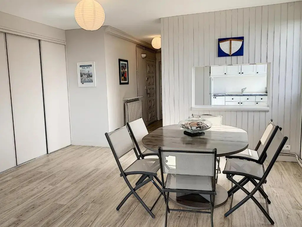 Appartement Jullouville, 3 pièces, 5 personnes - FR-1-361-162