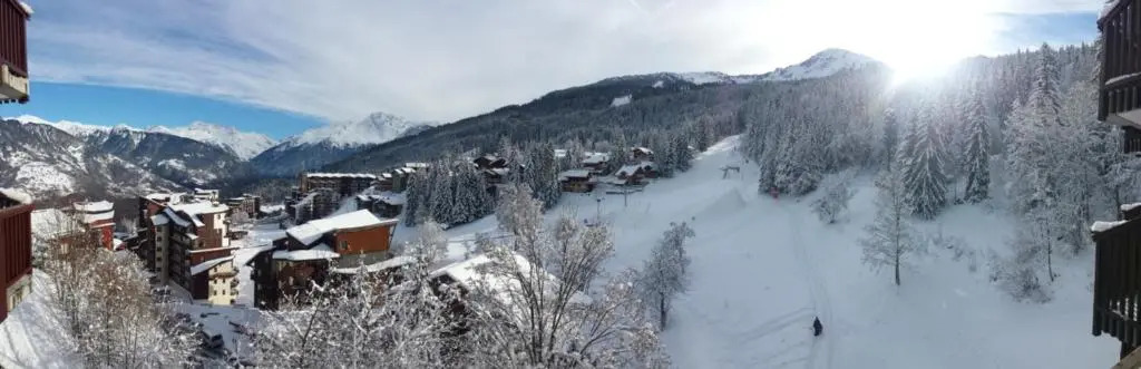 Appartement en résidence skis aux pieds avec sauna