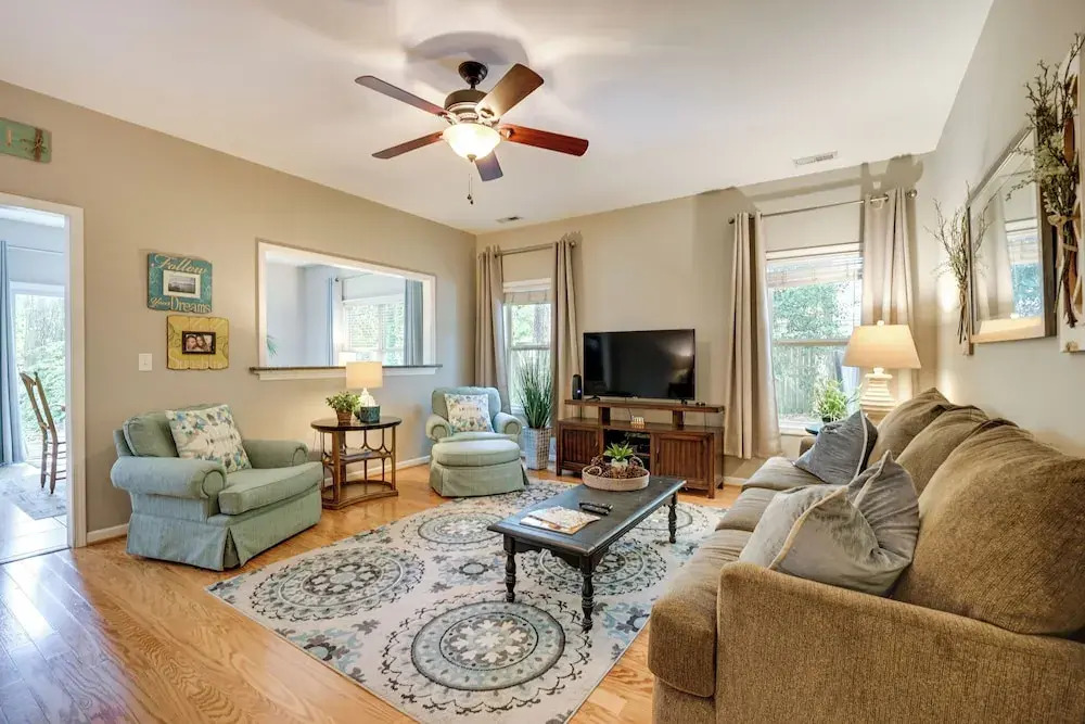 Charming Wilmington Home w/ Patio ~ 7 Mi to Beach!