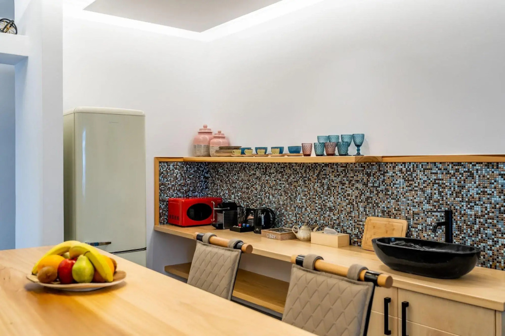 Marvarit Suites