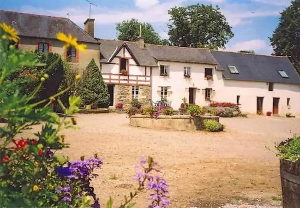 Chambres d'Hotes La Ferme de Bizoin