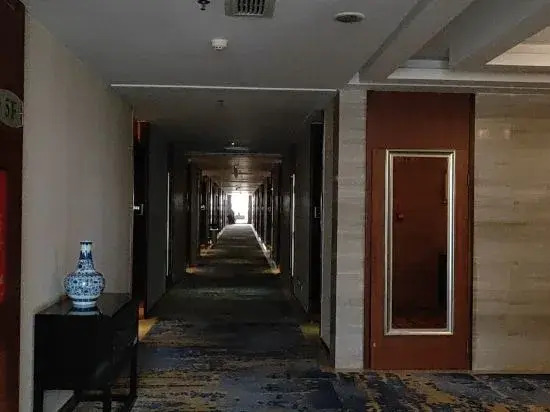 Yao Lake Pearl Hotel