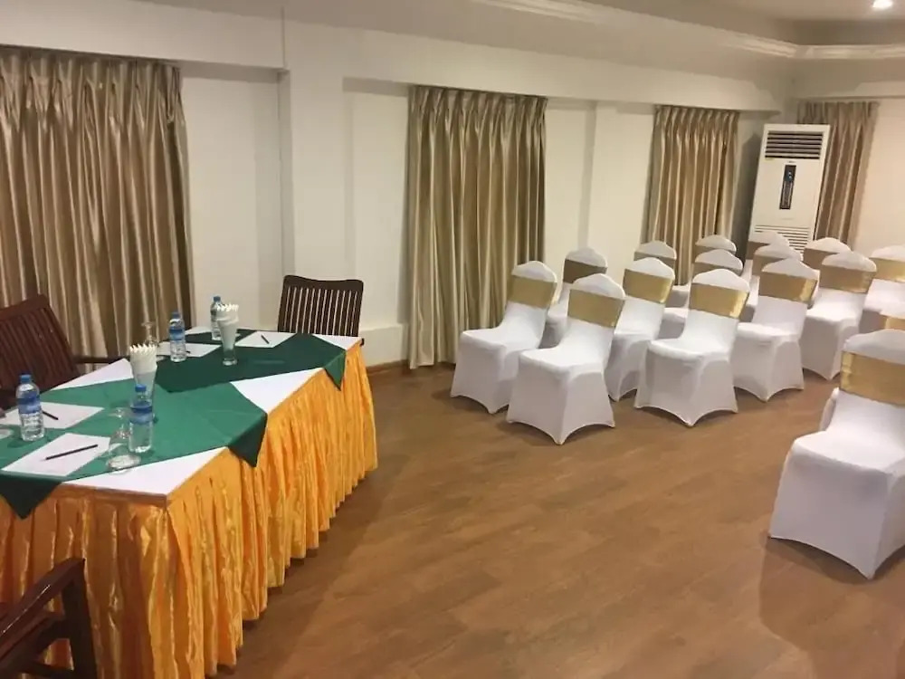 Lin Unity Win Hotel