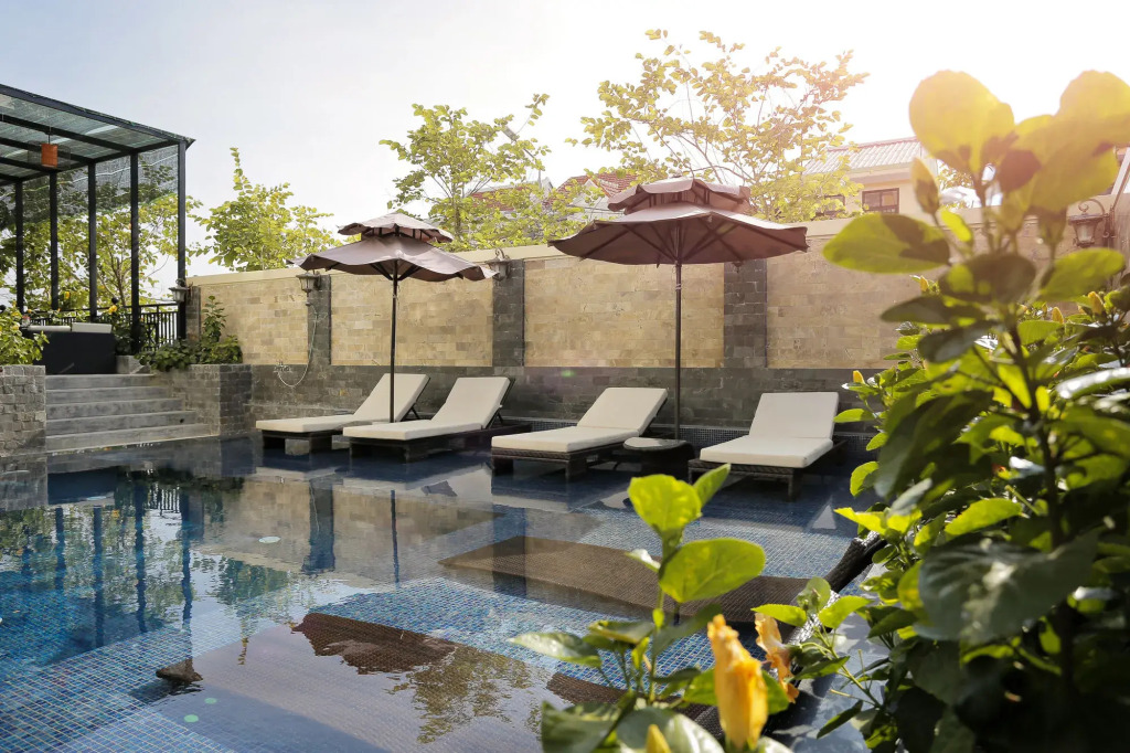 Royal Riverside Hoi An Hotel-Newly Renovated & Reopened