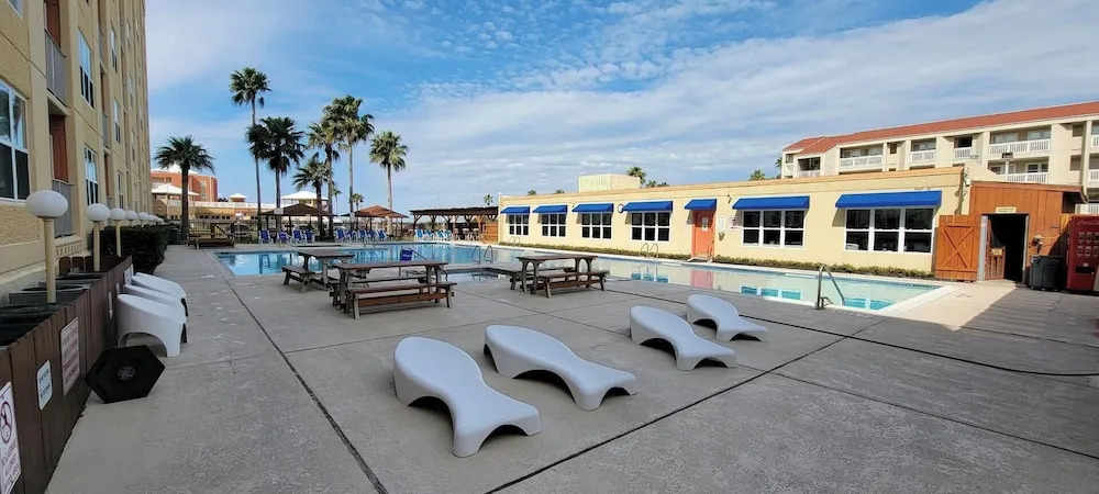 Gulfview #403
