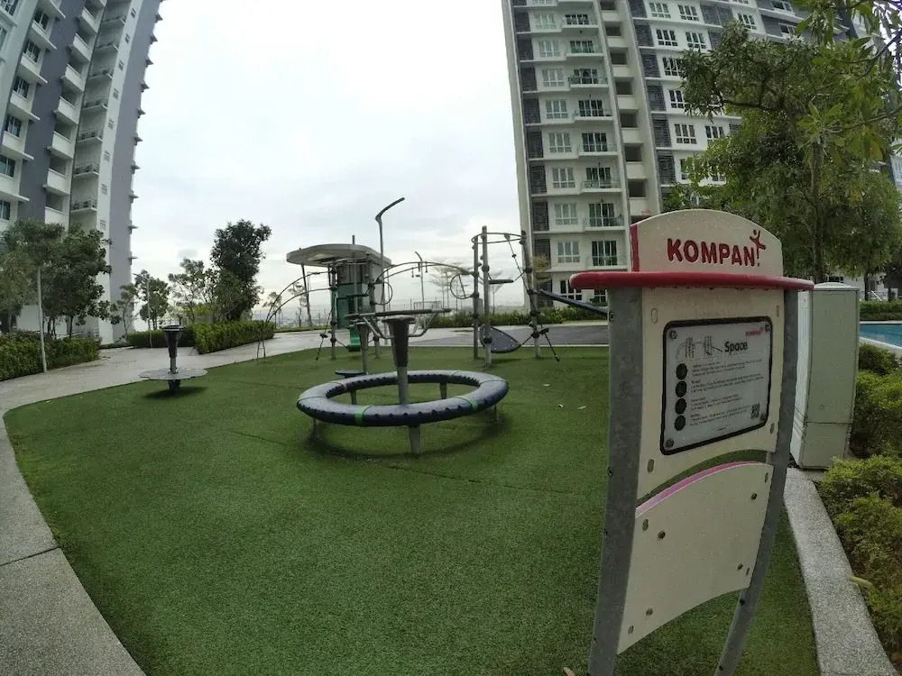 City Living with Panoramic Sea Views at Danga Bay