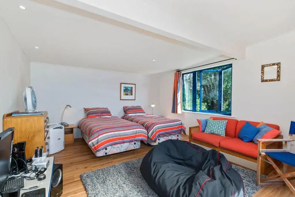 Taste Of Paradise with WiFi!- Mangawhai Heads Home